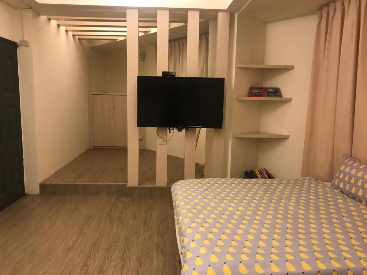 Mickey House-Fuxing Apartment Taichung Luaran gambar