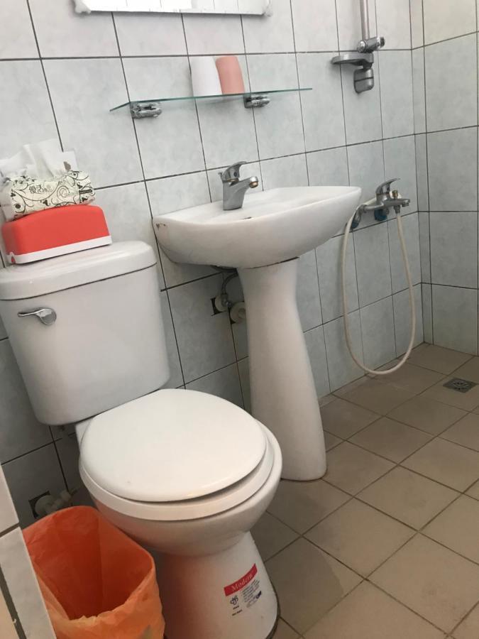 Mickey House-Fuxing Apartment Taichung Luaran gambar